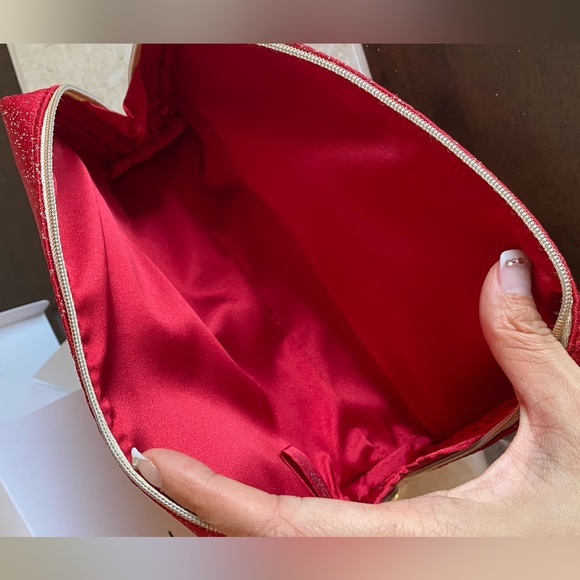 Chanel Beauty red and gold cosmetic pouch. Brand new in package.100% Authentic. - Picture 6 of 13